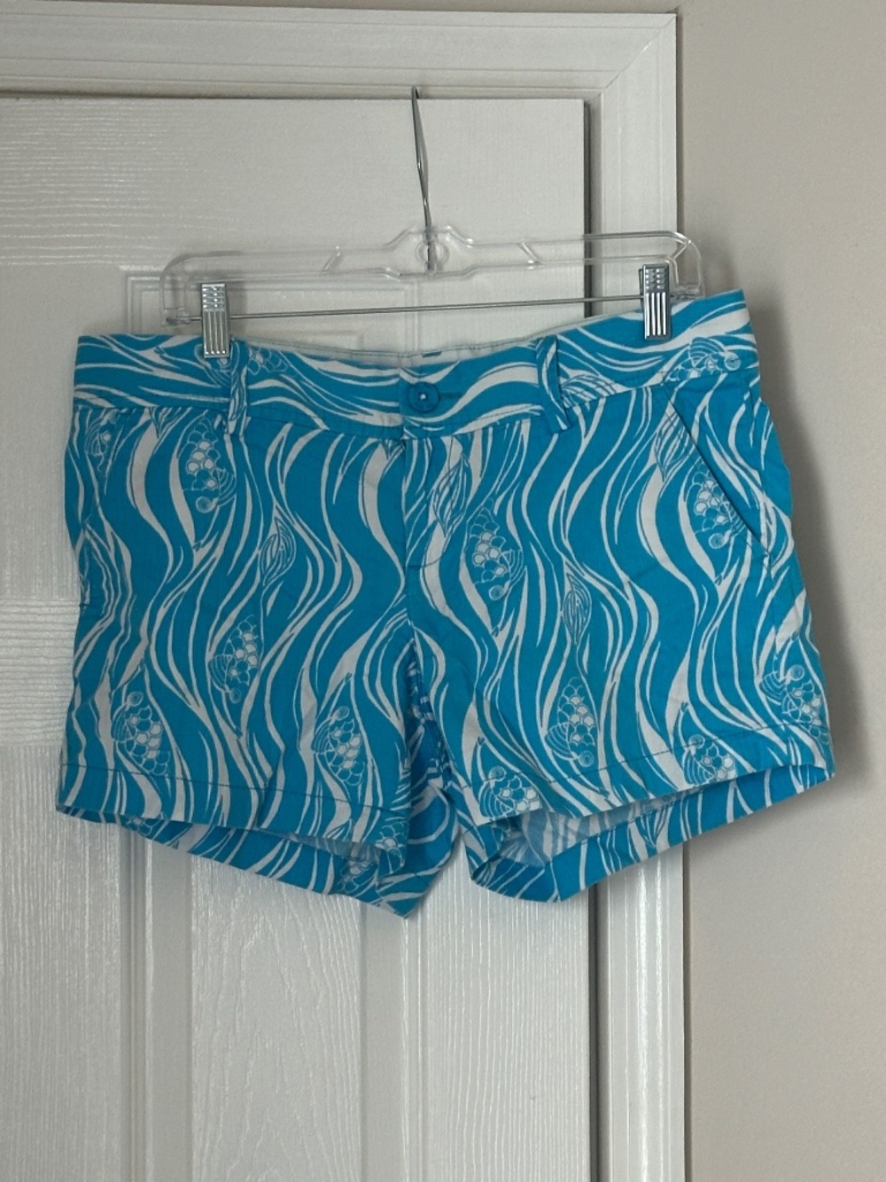 Lilly Pulitzer The Callahan Shorts Size 10 Blue White Blue Joe Fish Button Zip